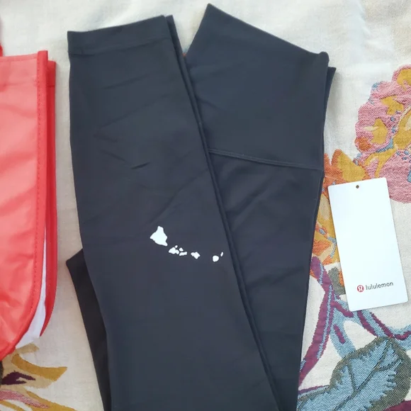 Hawaii Exclusive Black Align Pant, Hard to Get Size 6 - Picture 2 of 7